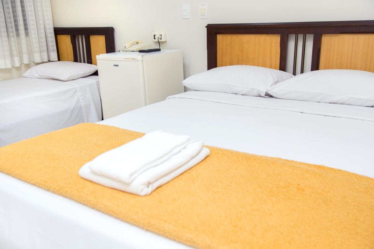 Happy Inn Hotel Жагуариуна Экстерьер фото